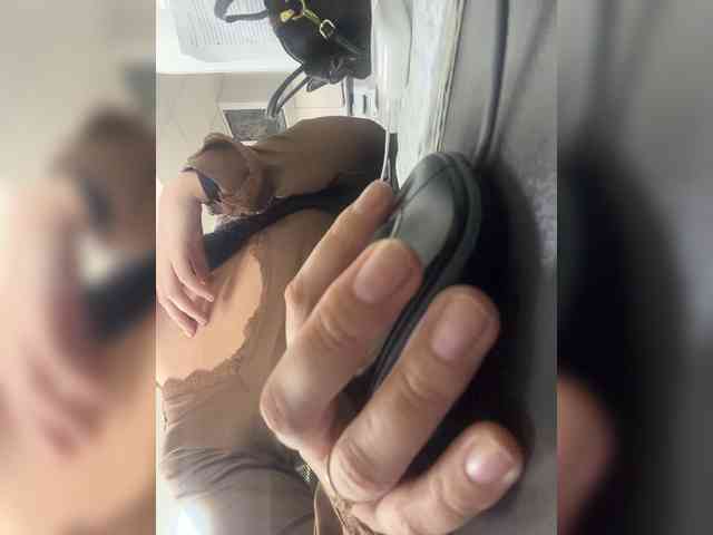 Valeria777161 webcam