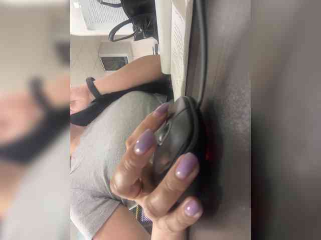 Valeria777161 webcam
