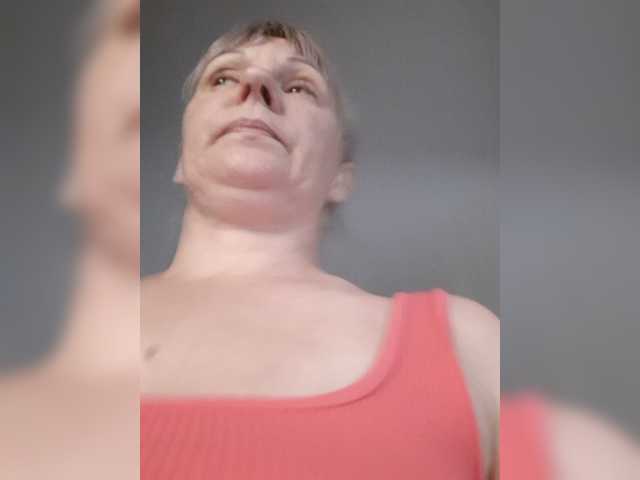 Zlykaa, en directo ahora en BongaCams