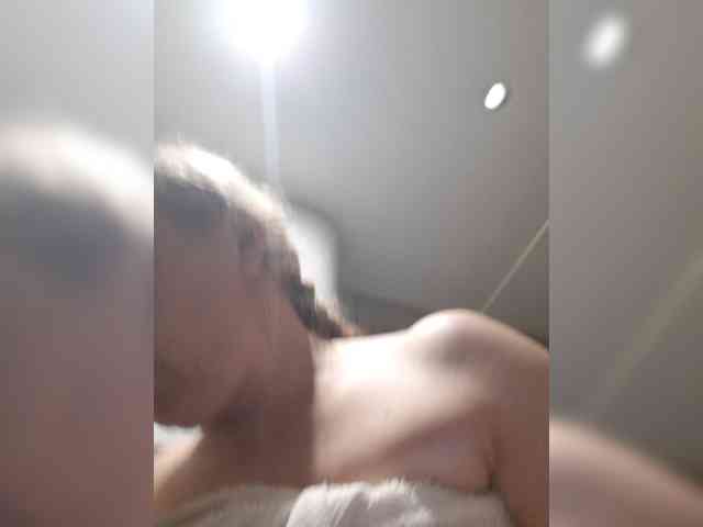 Zlykaa webcam