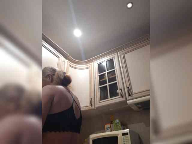 Zlykaa webcam