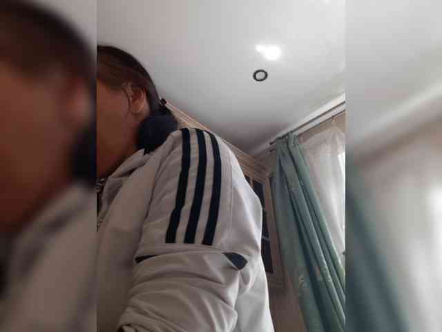 Zlykaa webcam
