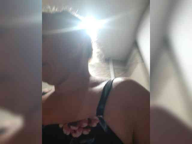 Zlykaa webcam