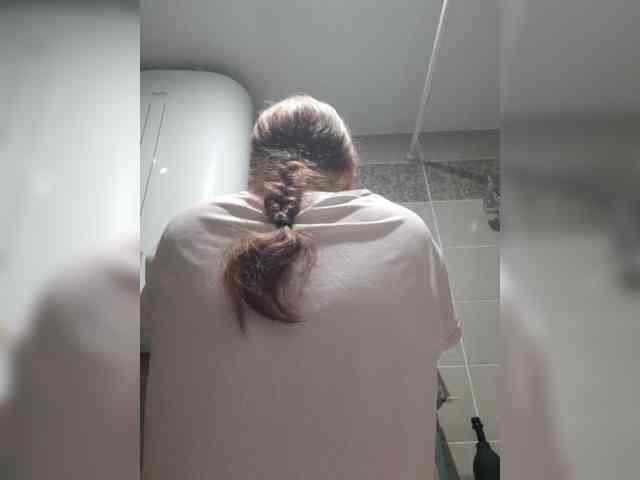 Zlykaa webcam