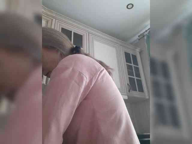 Zlykaa webcam