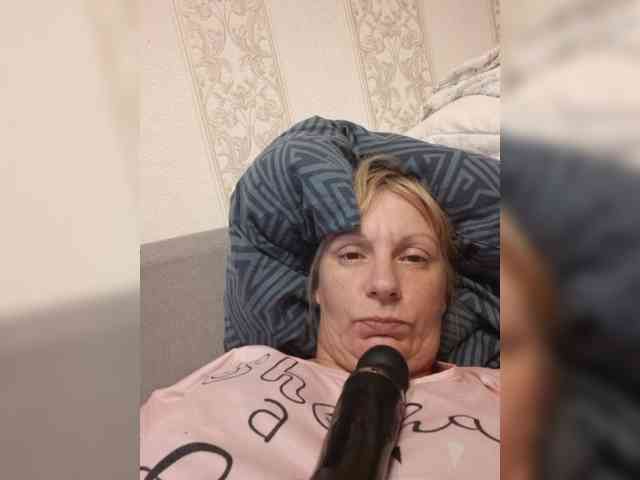 Zlykaa Live Webcam on BongaCams