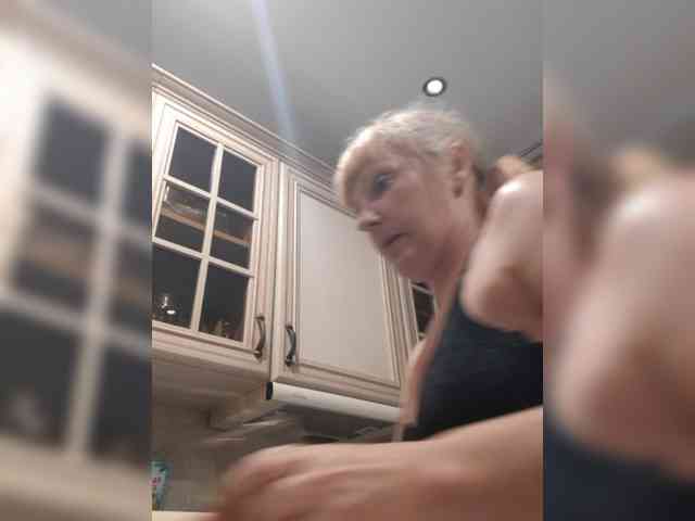Zlykaa webcam