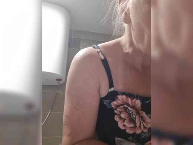 Zlykaa webcam