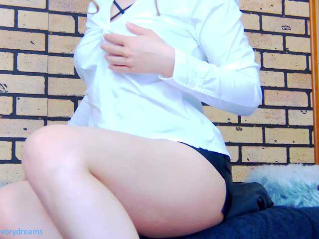 IvoryDreams live cam on BongaCams