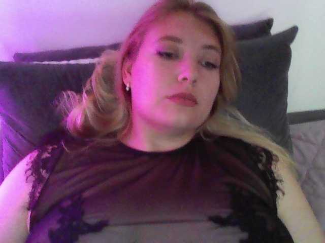 Masia-1 live cam on BongaCams