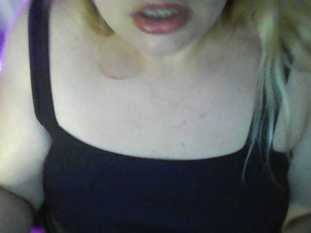 Masia-1 live cam on BongaCams