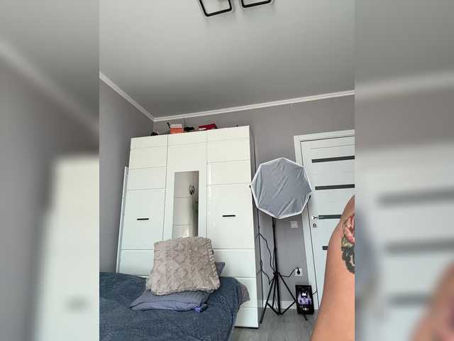 Fina771 live cam on BongaCams