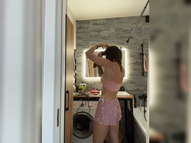 Chat with Moriko live cam