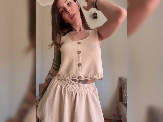 Fina771 live cam on BongaCams
