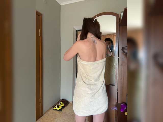 Fina771 live cam on BongaCams