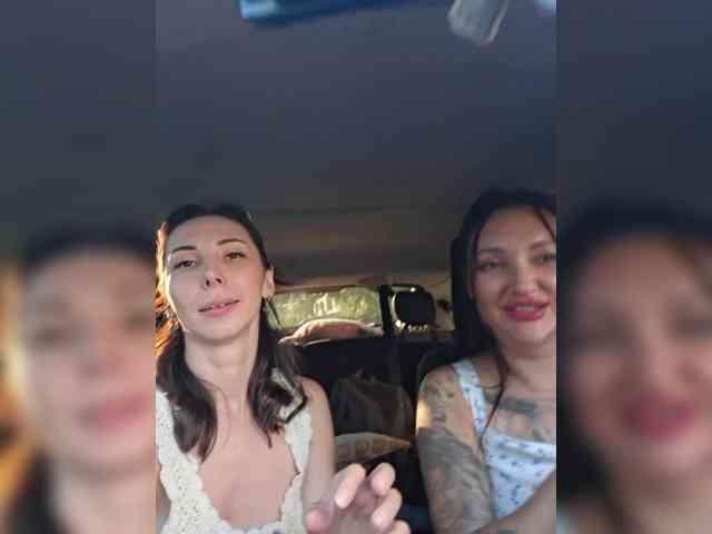 Fina771 Live Webcam on BongaCams