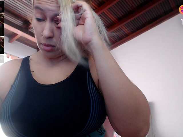 karla-parker live cam on BongaCams