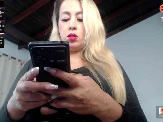 karla-parker webcam
