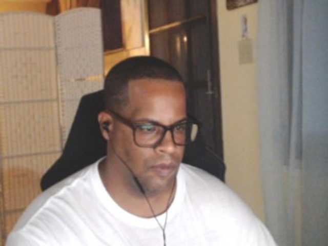 Modesto-1, 36 y/o - Live Cam on BongaCams