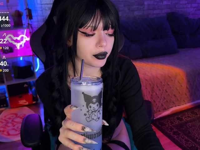 ChilllOut's BongaCams show and profile