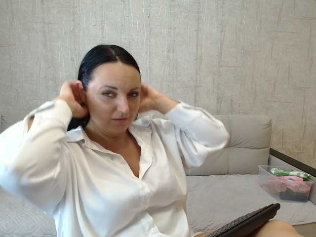 AngelinaCute
