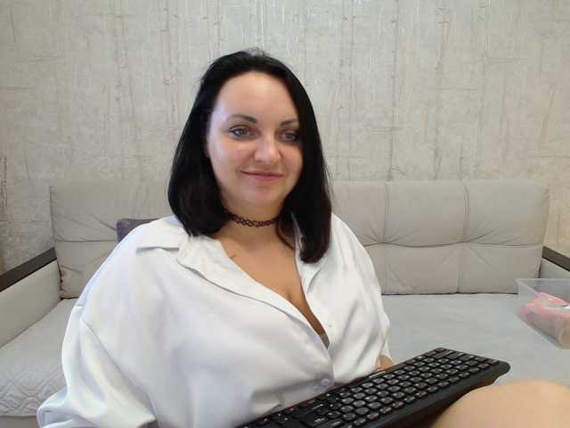 AngelinaCute