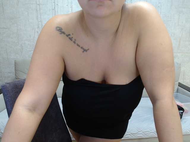 AngelinaCute