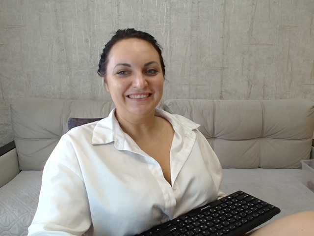 AngelinaCute live webcam show