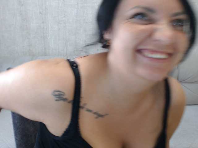 AngelinaCute live cam on BongaCams