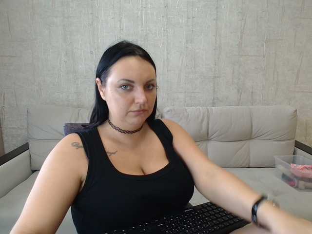 AngelinaCute