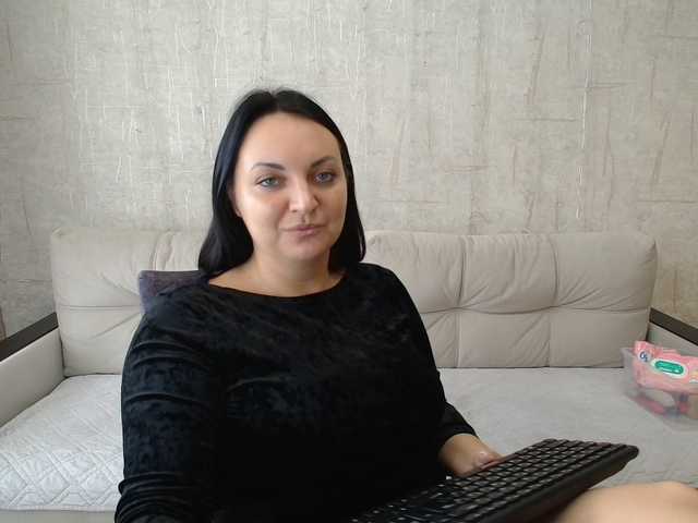 AngelinaCute