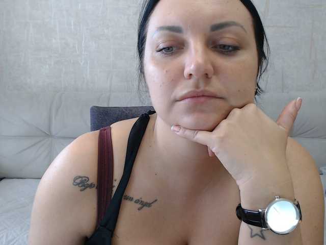 AngelinaCute