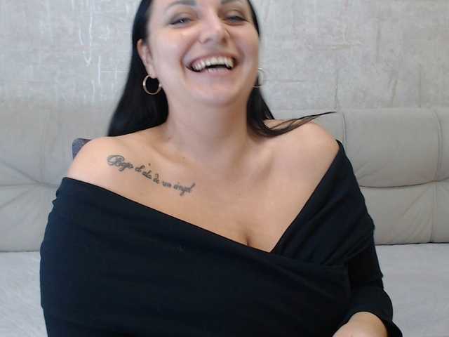AngelinaCute