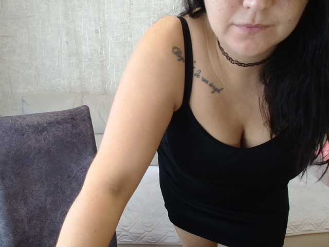 AngelinaCute live cam on BongaCams