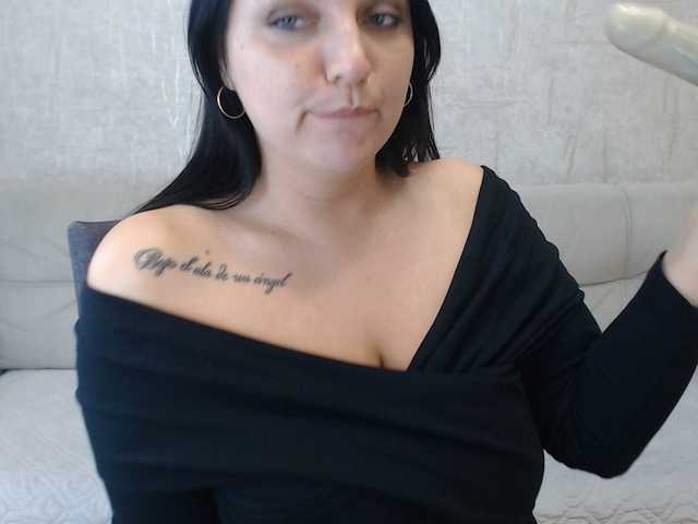 AngelinaCute