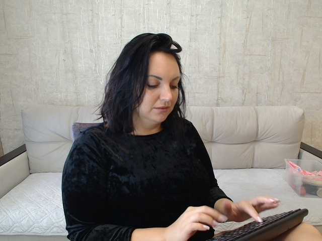 AngelinaCute