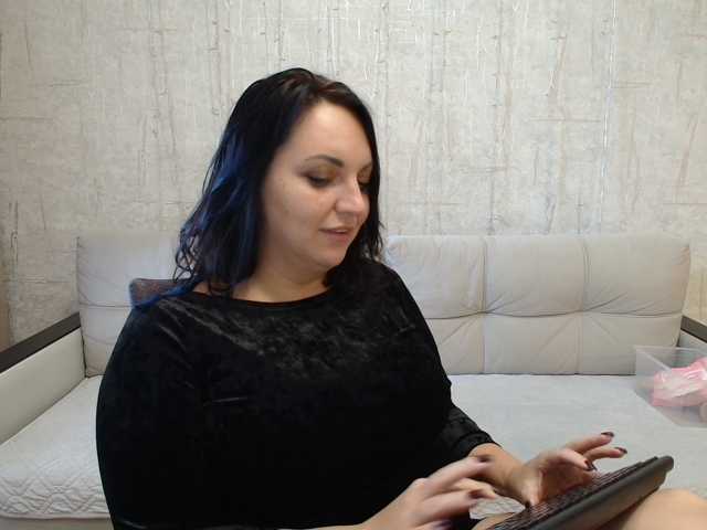AngelinaCute