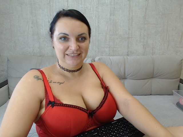 AngelinaCute