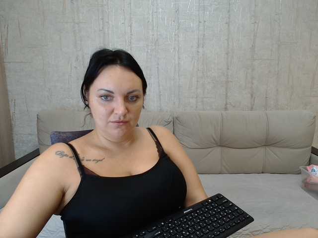 AngelinaCute