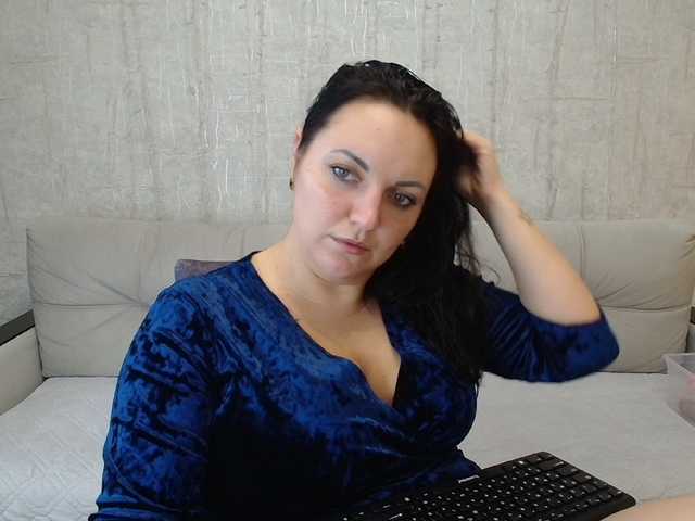 AngelinaCute