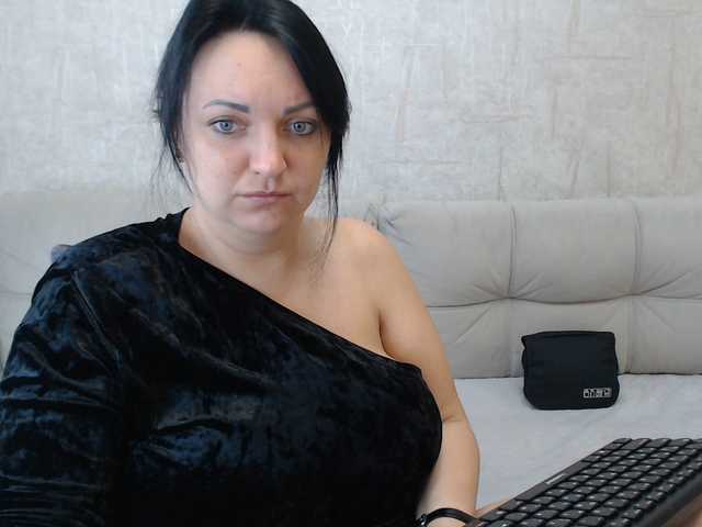 AngelinaCute