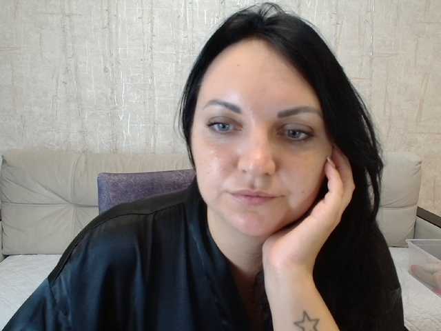 AngelinaCute