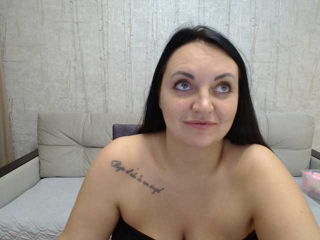 _verrra_ live cam preview