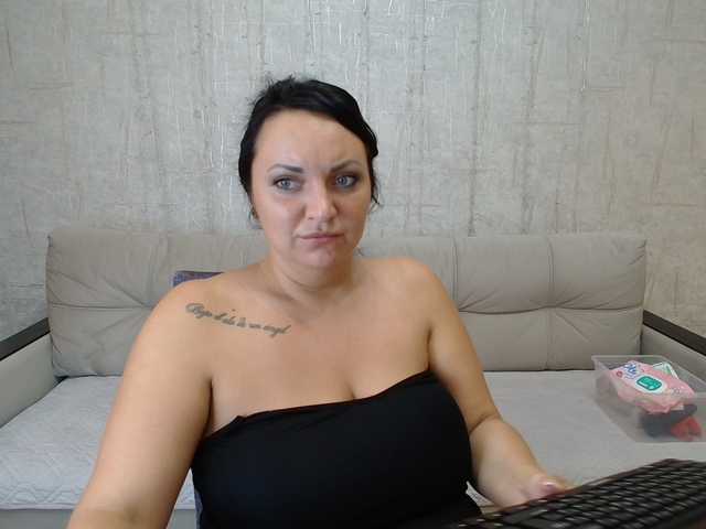 AngelinaCute
