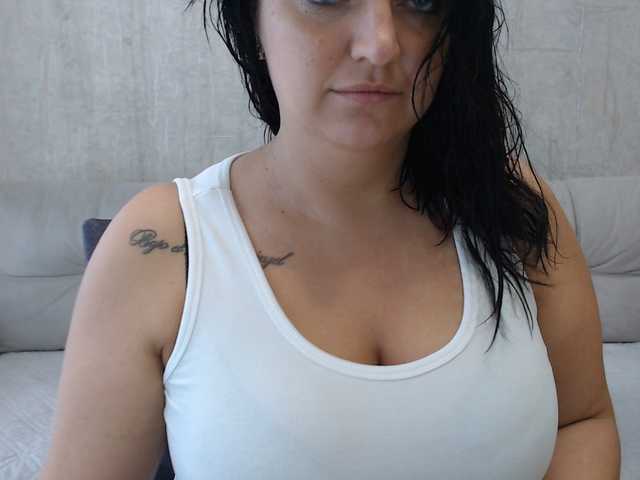 AngelinaCute live cam on BongaCams
