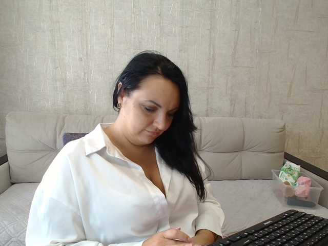AngelinaCute