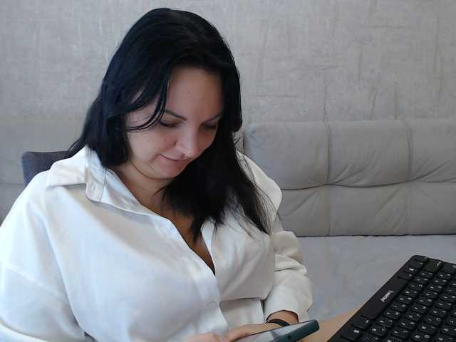 AngelinaCute