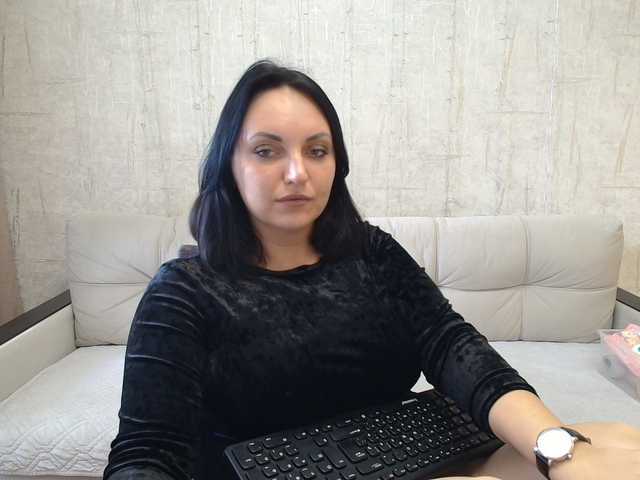 секс с AngelinaCute