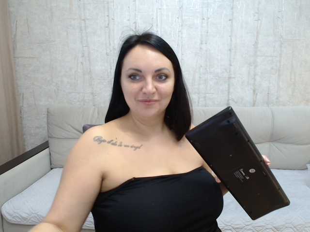 AngelinaCute live cam on BongaCams