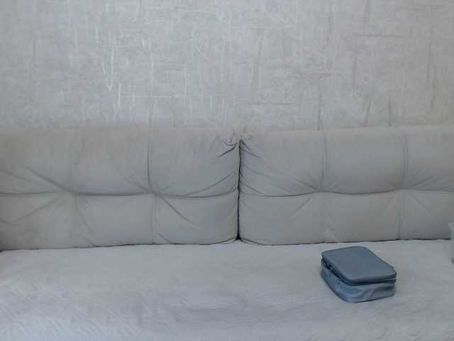 AngelinaCute's BongaCams show and profile